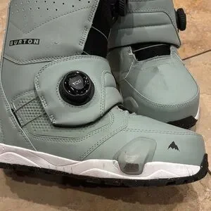 Burton | Shoes | Burton Photon Snowboard Boots In Mint Green  display picture 1